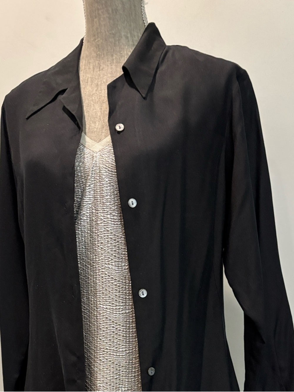 Club Monaco Black Silk Duster Jacket Blouse Longline Button Front Size Medium - Picture 4 of 16